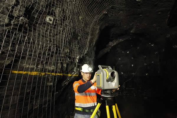 Trimble SX12
